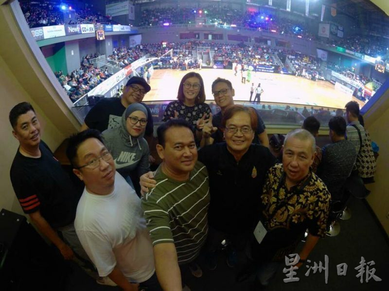 且听我说 | 陈志远憋着一口不服输的劲 甘榜仔爱篮球改变人生