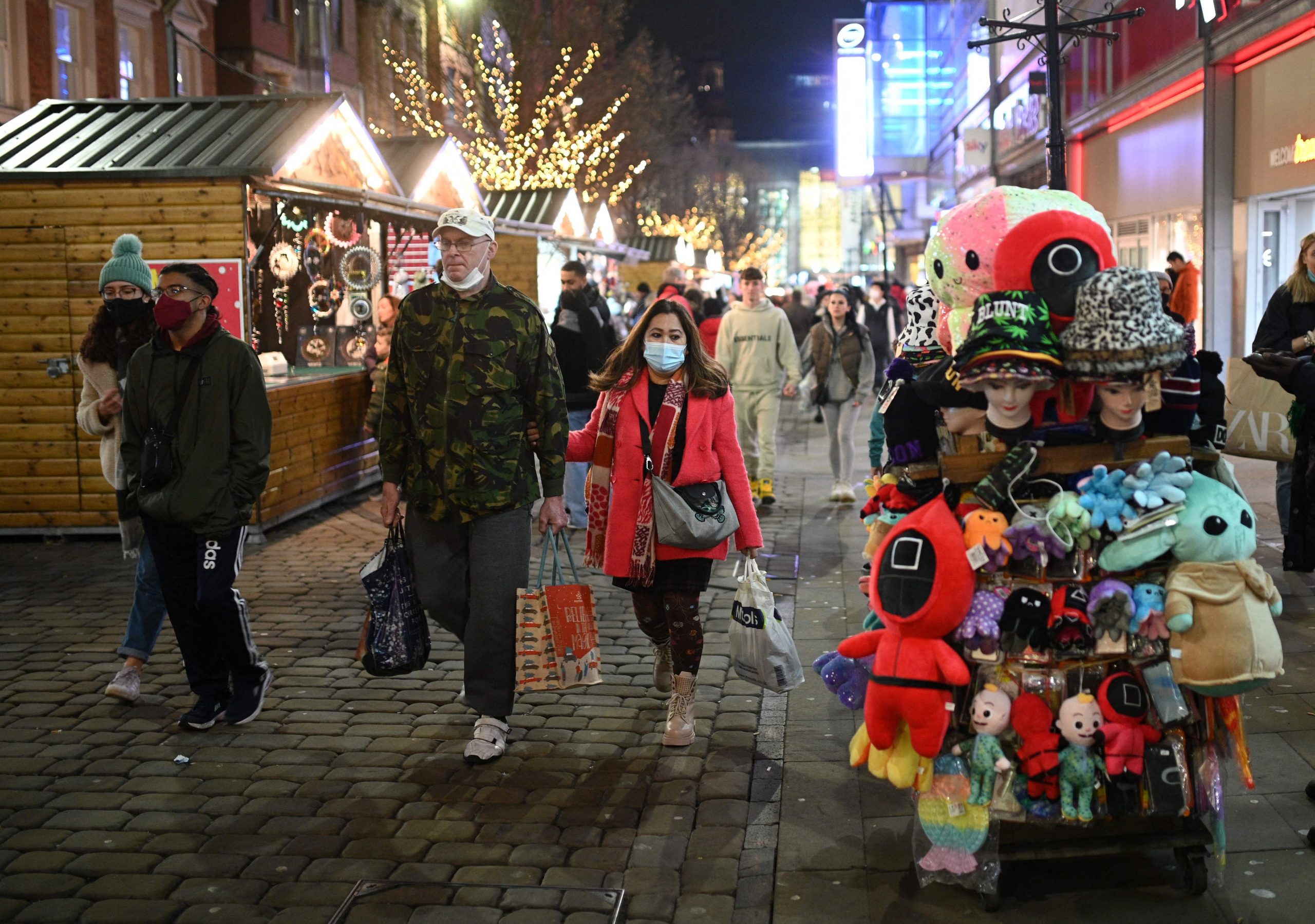 世卫吁民众取消圣诞新年庆祝活动　免增医疗系统压力