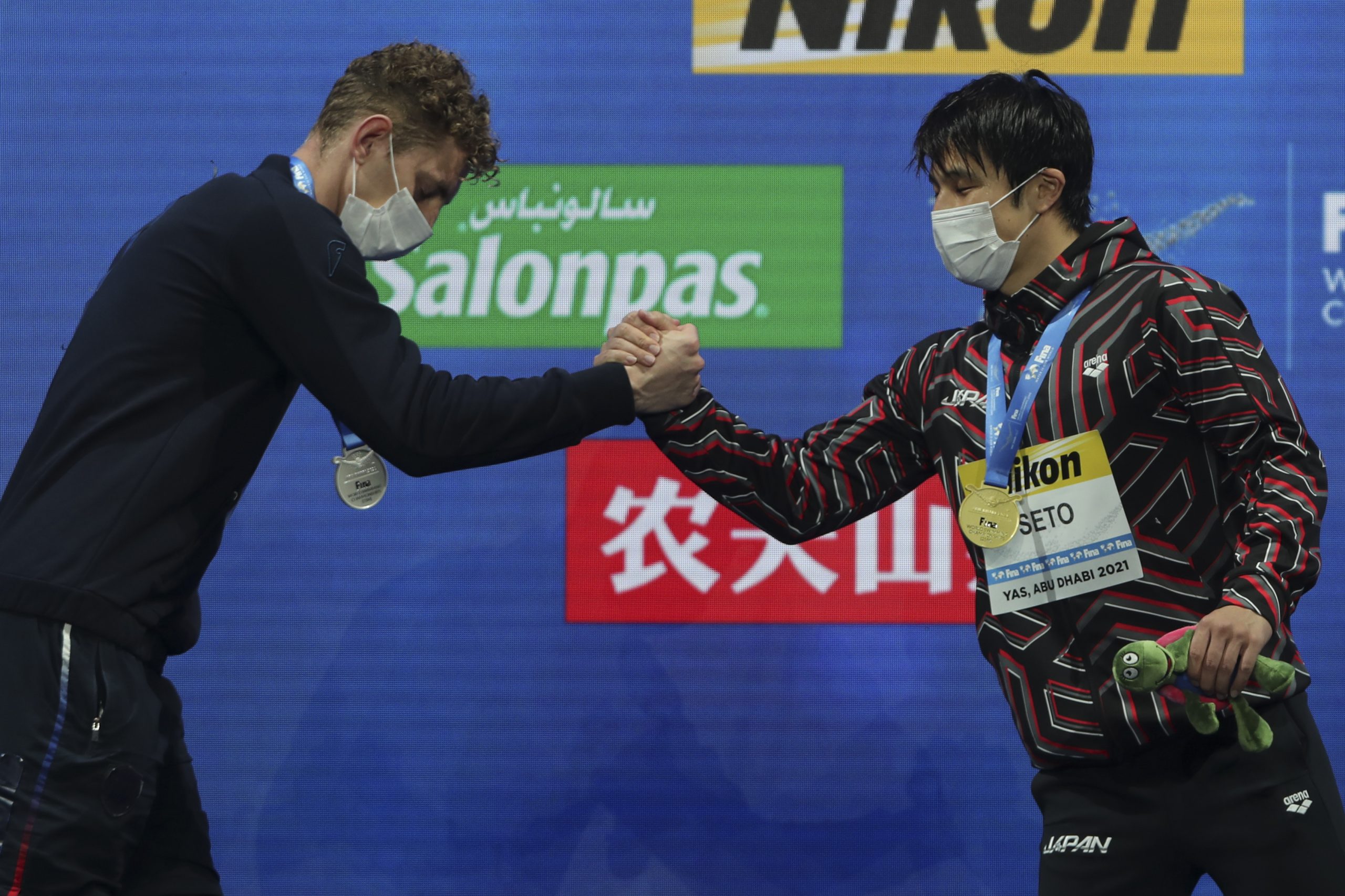 世界短池游泳锦标赛 加拿大单日豪夺3金