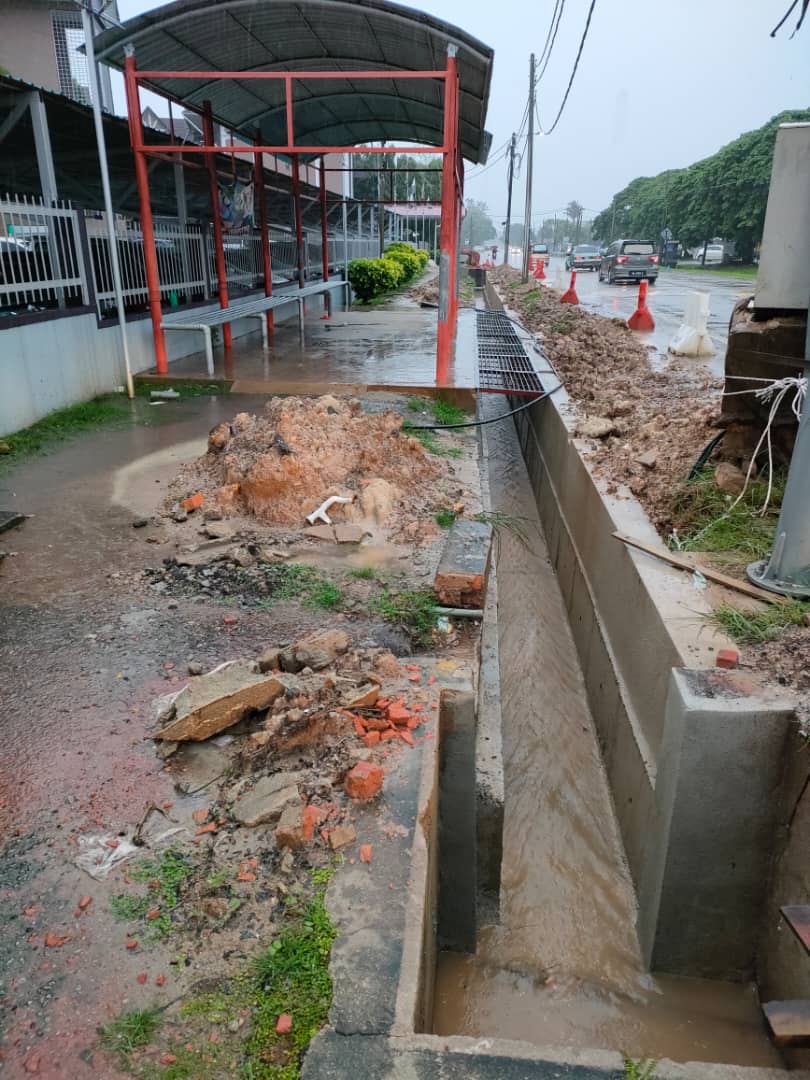 东:直凉华中前面工程善后不佳投诉迅速行动