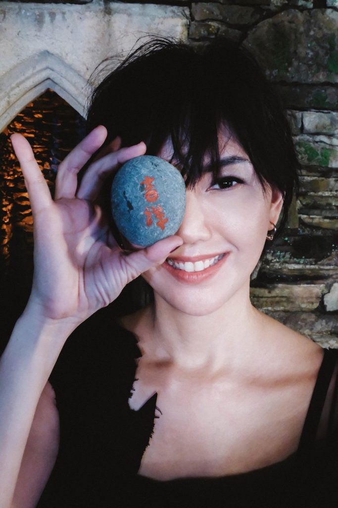 为孙燕姿献出第一次 李国煌感叹感叹“天后好辛苦”