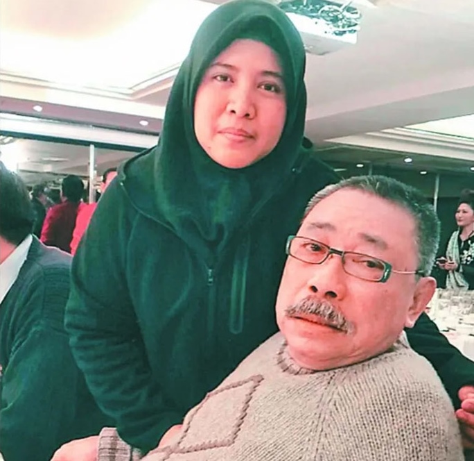 二弟灵堂质疑遗产分配 陈松勇看护:8年都没见过