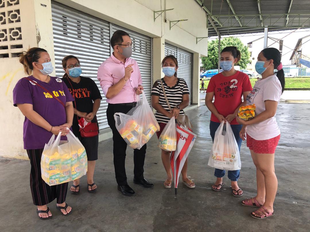 交大都会:有故事的人(12月28日刊登):吴祝光男儿身创单亲妈妈协会,为弱势妇女提供帮助