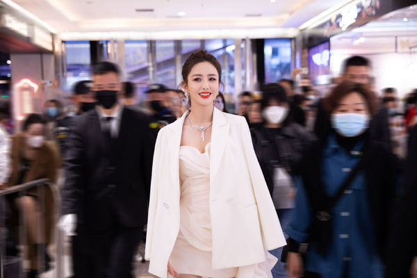 佟丽娅被传再婚中国高官 北京逮3造谣者网民续酸爆