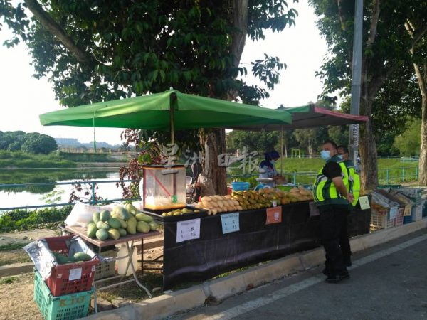 供FB/“滥用”档口不营业 转租 雇外劳等,芙市政厅将取消执照 收回档口