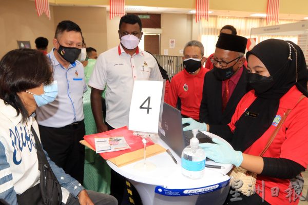 供FB／森政府办大型招聘会，25企业参与提供4000就业机会