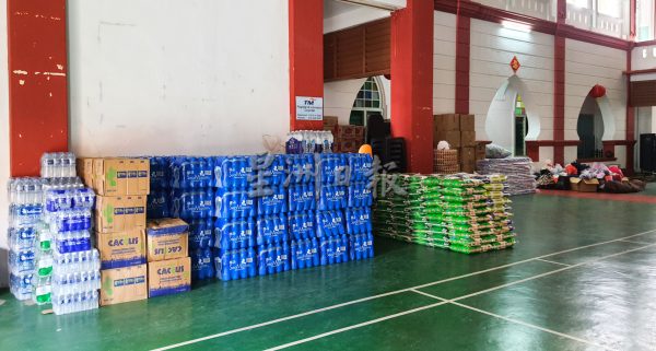 供FB/非政府组织、民间团体发动筹集物资,赈灾反应踊跃