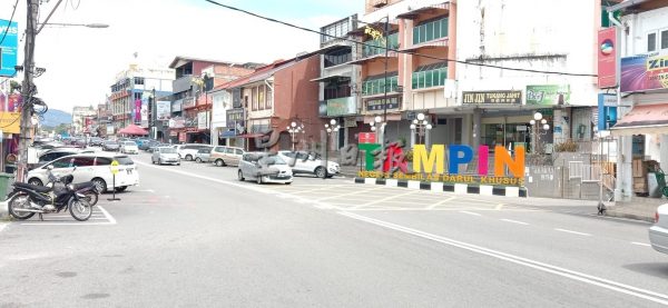 供fb:淡边绘制16幅大型壁画,成为民众游客打卡景点