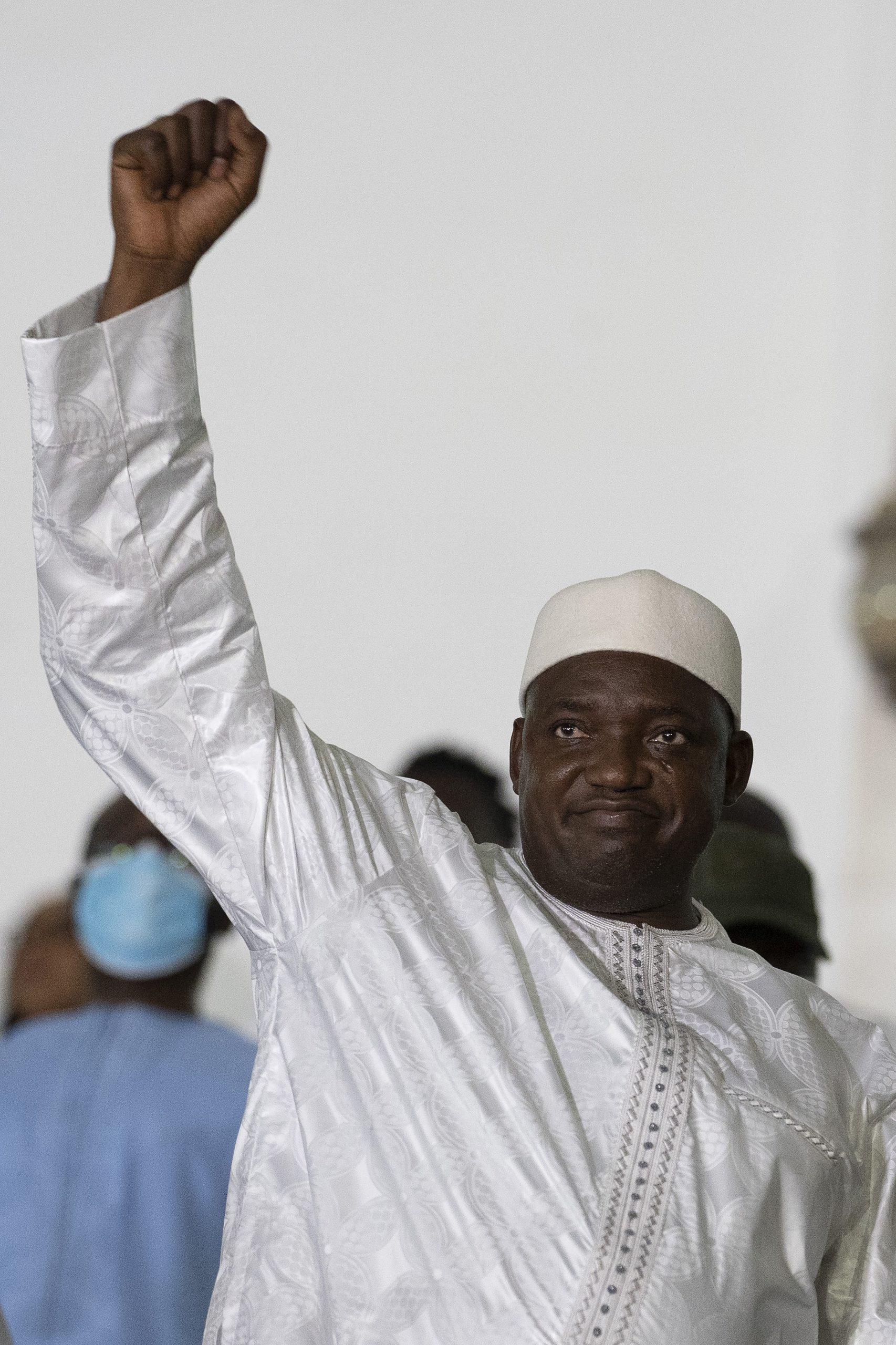 冈比亚／选委会宣布巴罗当选连任总统 反对党候选人指控选举舞弊 