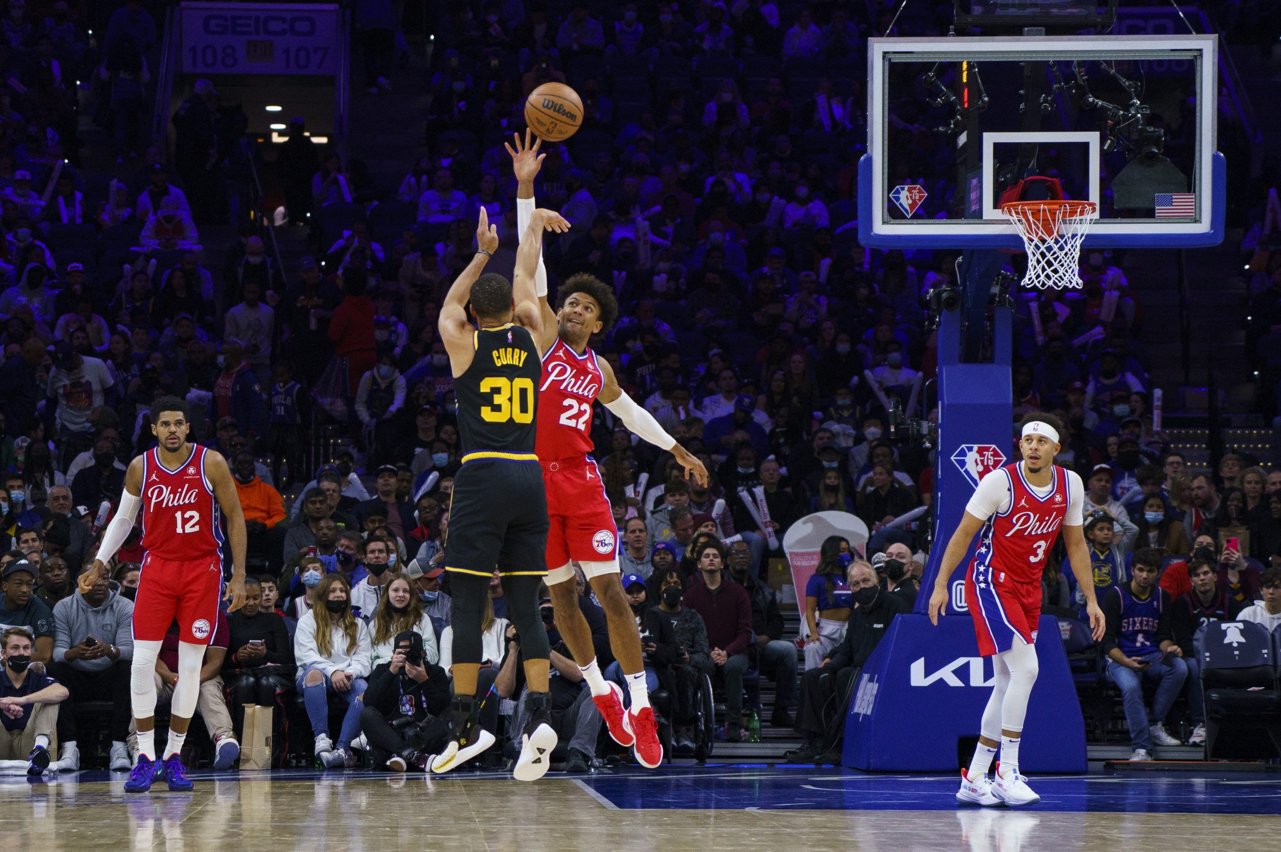 勇士不敌76人 太阳独占榜首宝座