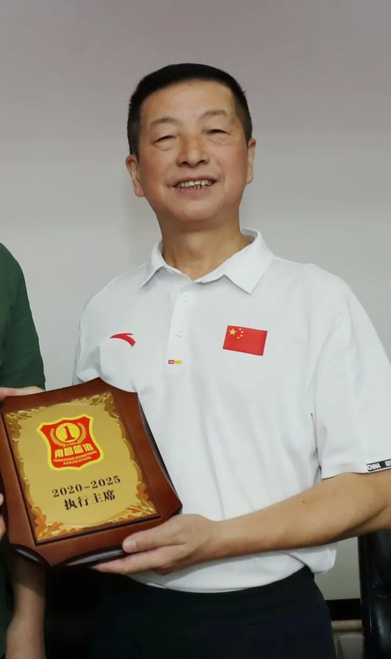 南昌警方回应“江西省篮协主席涉嫌猥亵幼女”：已刑拘 