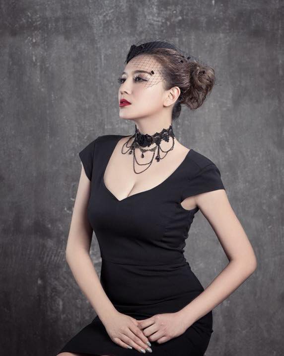  和信交往误背小三骂名！ 李妍瑾气到开谯