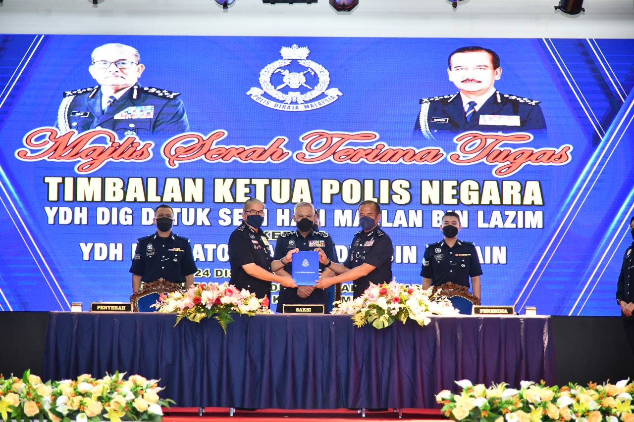 图与文/全国副总警长退休