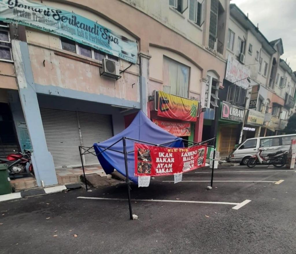 大都会:70路边档迁往中央公园解塞/4图