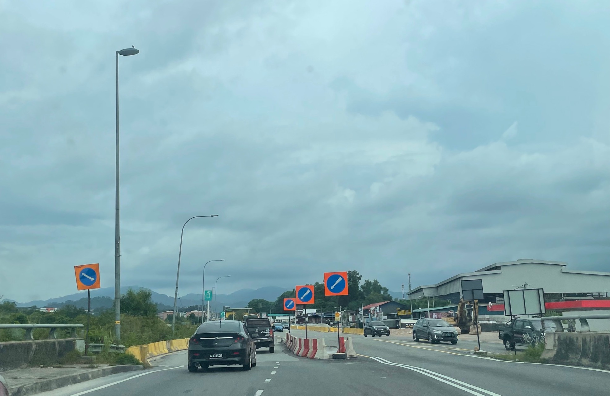 大都会/封面主文/耗资5087万BOP天桥通车/11图