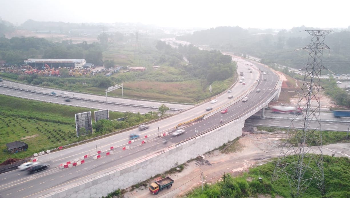 大都会/封面主文/耗资5087万BOP天桥通车/11图