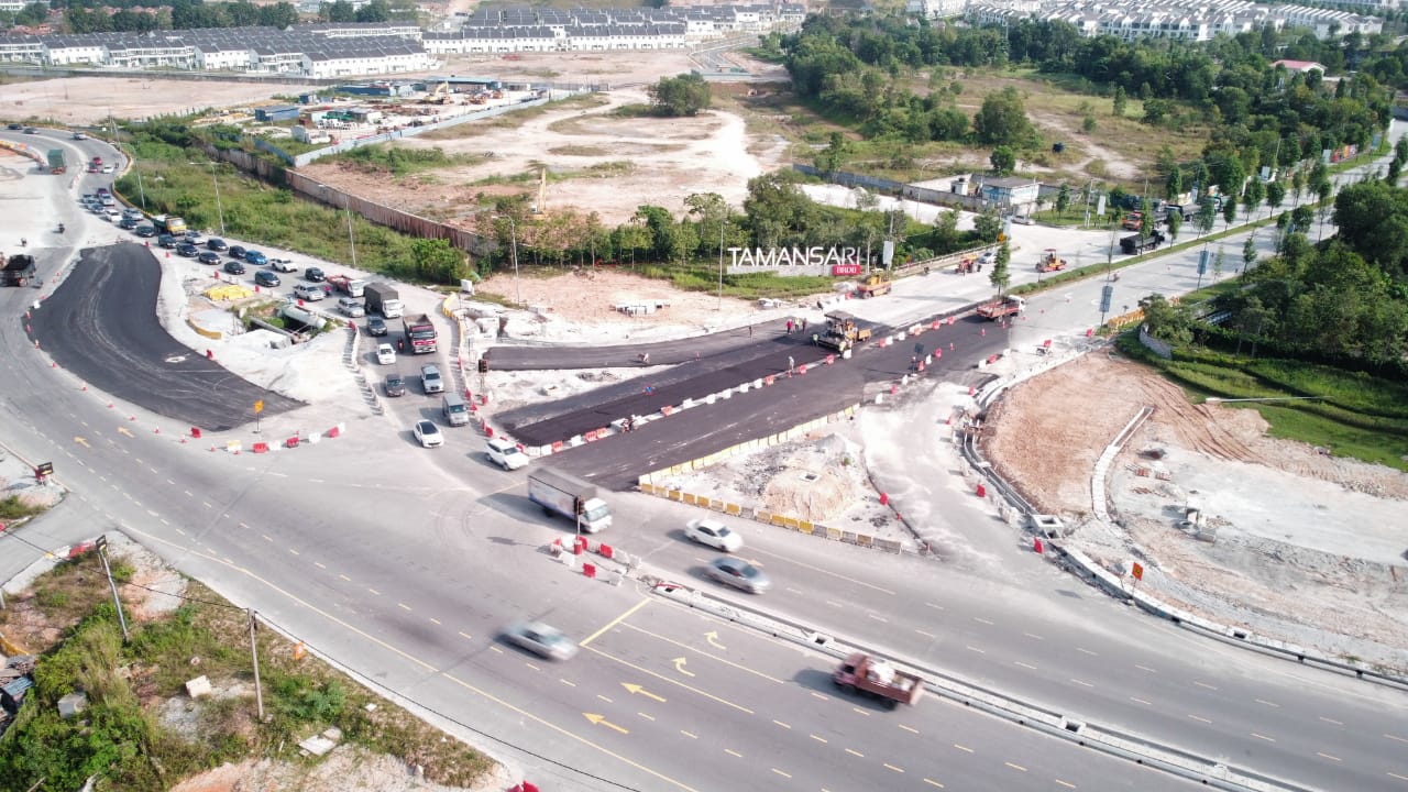 大都会/封面主文/耗资5087万BOP天桥通车/11图