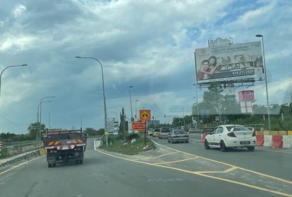 大都会/封面主文/耗资5087万BOP天桥通车/11图