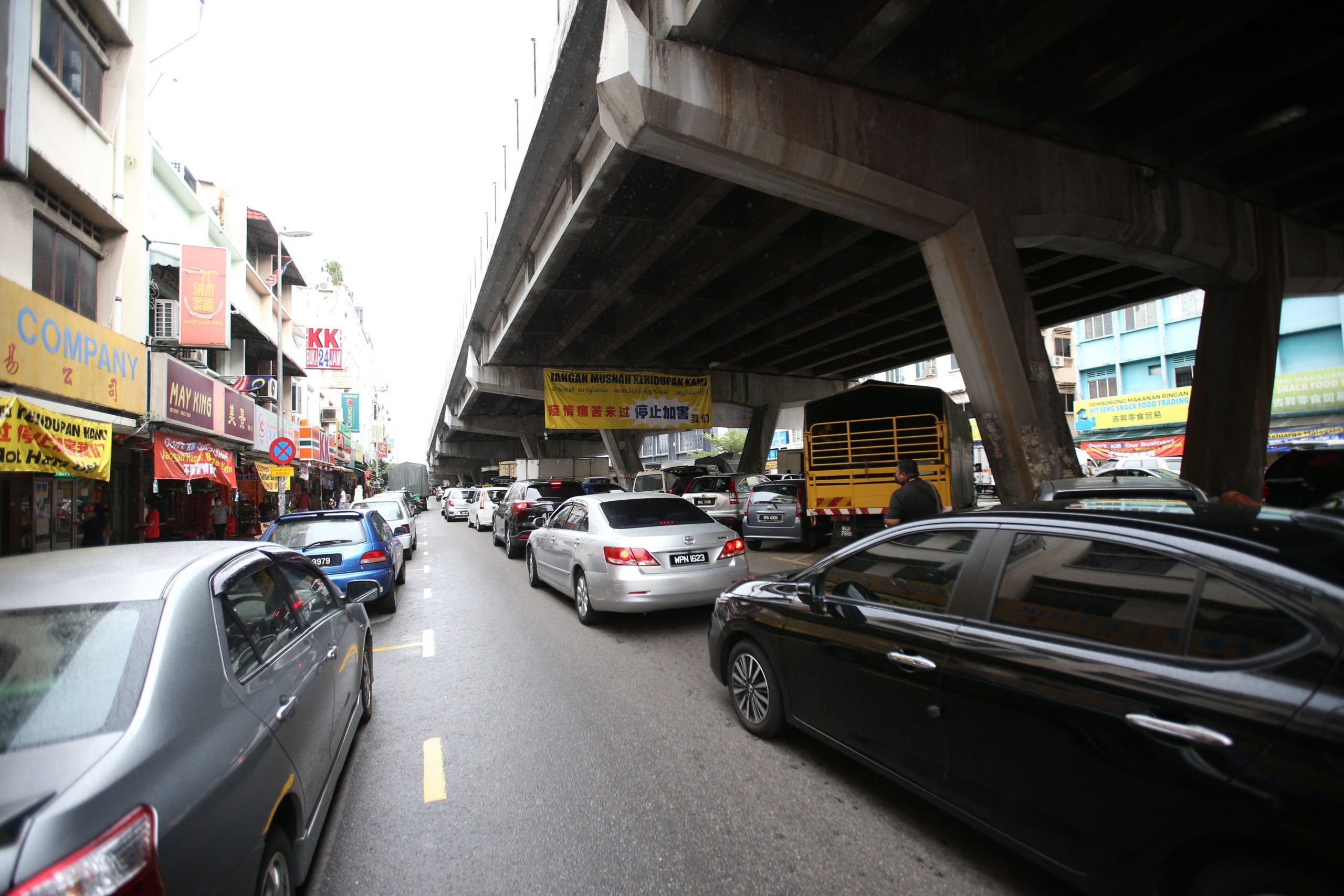 大都会封面/陈国伟及佑路商民抗议行动/9图