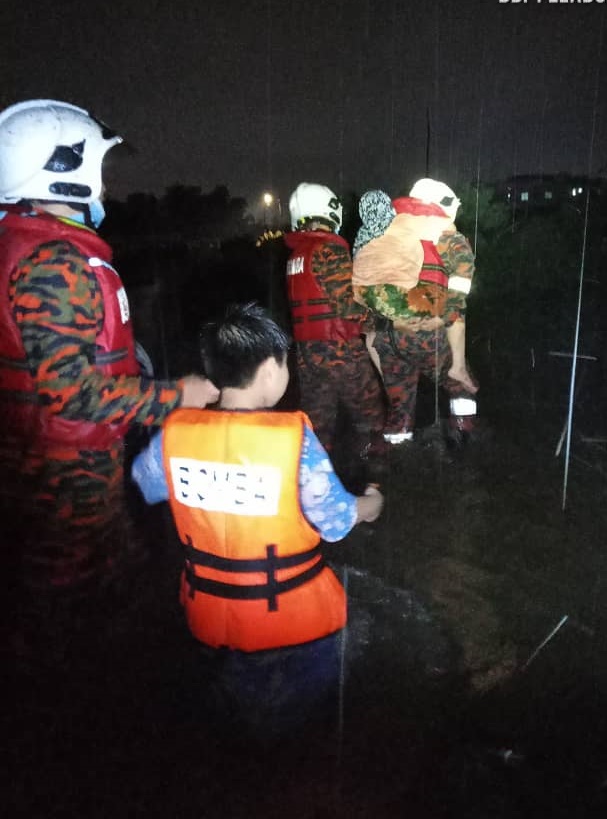 大都会/逾2000人被疏散