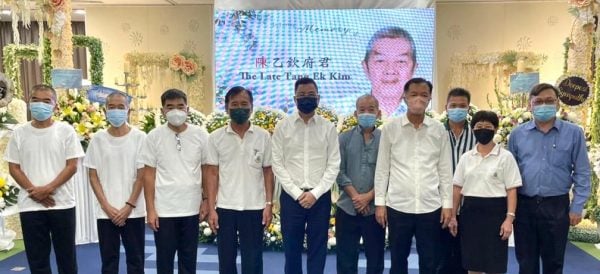 大都会/陈治年父亲丧礼