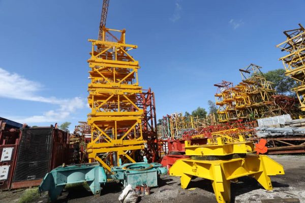 大都会:非法维修和租借机械,工厂遭查封14天/4图