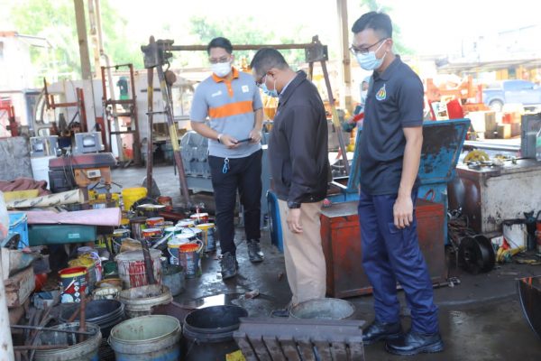 大都会:非法维修和租借机械,工厂遭查封14天/4图