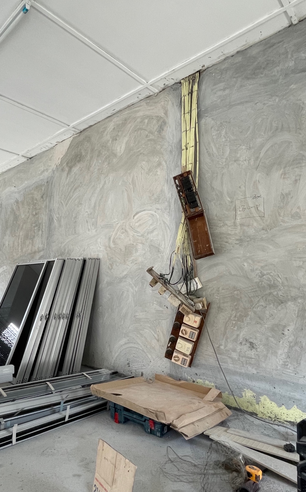 大都会/ME04头/苦盼30年甲洞乌鲁新村会所终获扩建/10图