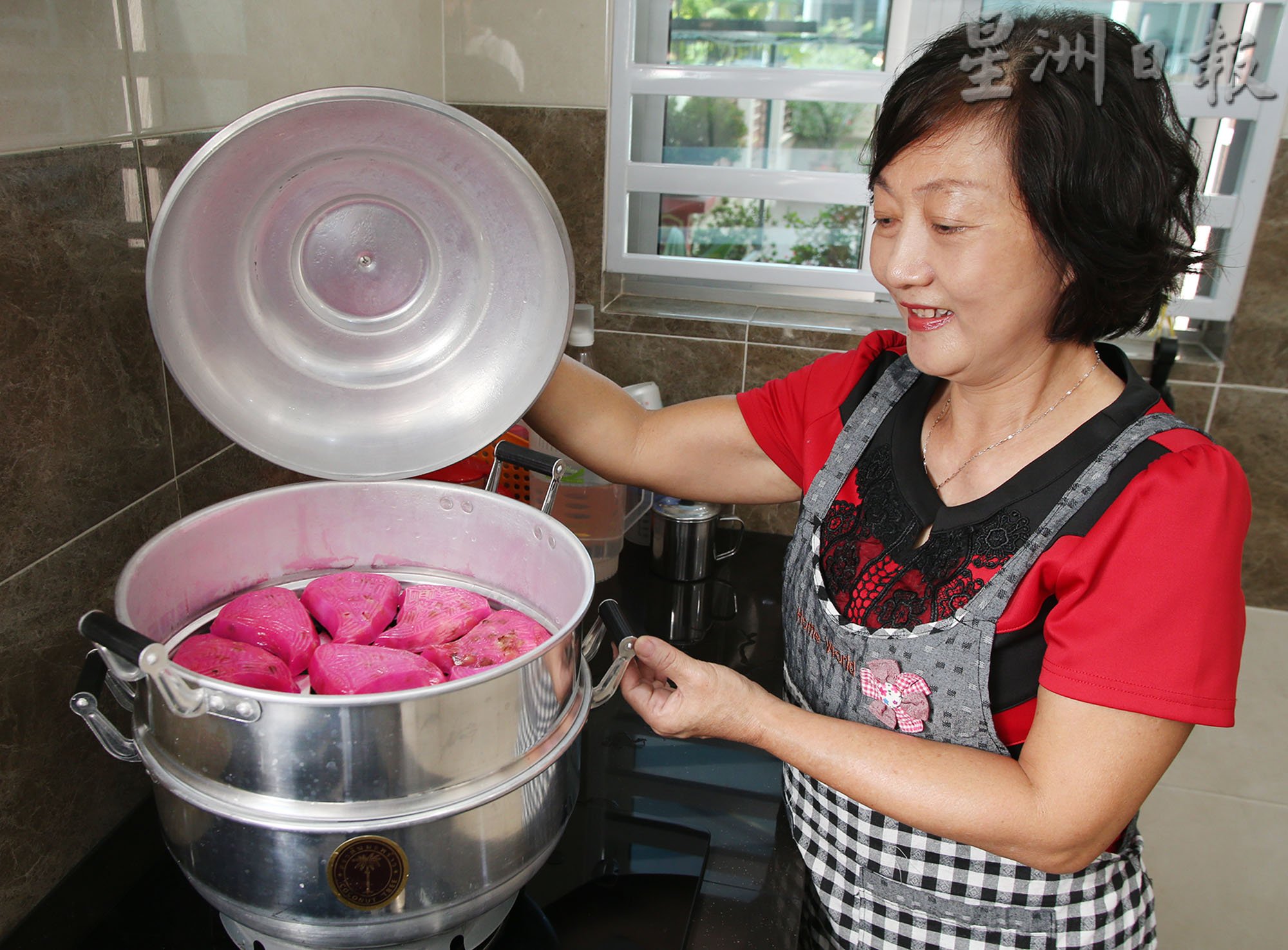 大霹雳封底主文/【古早好味】/潮洲籍传统美食 光锵 饭桃粿 咸菜鸭