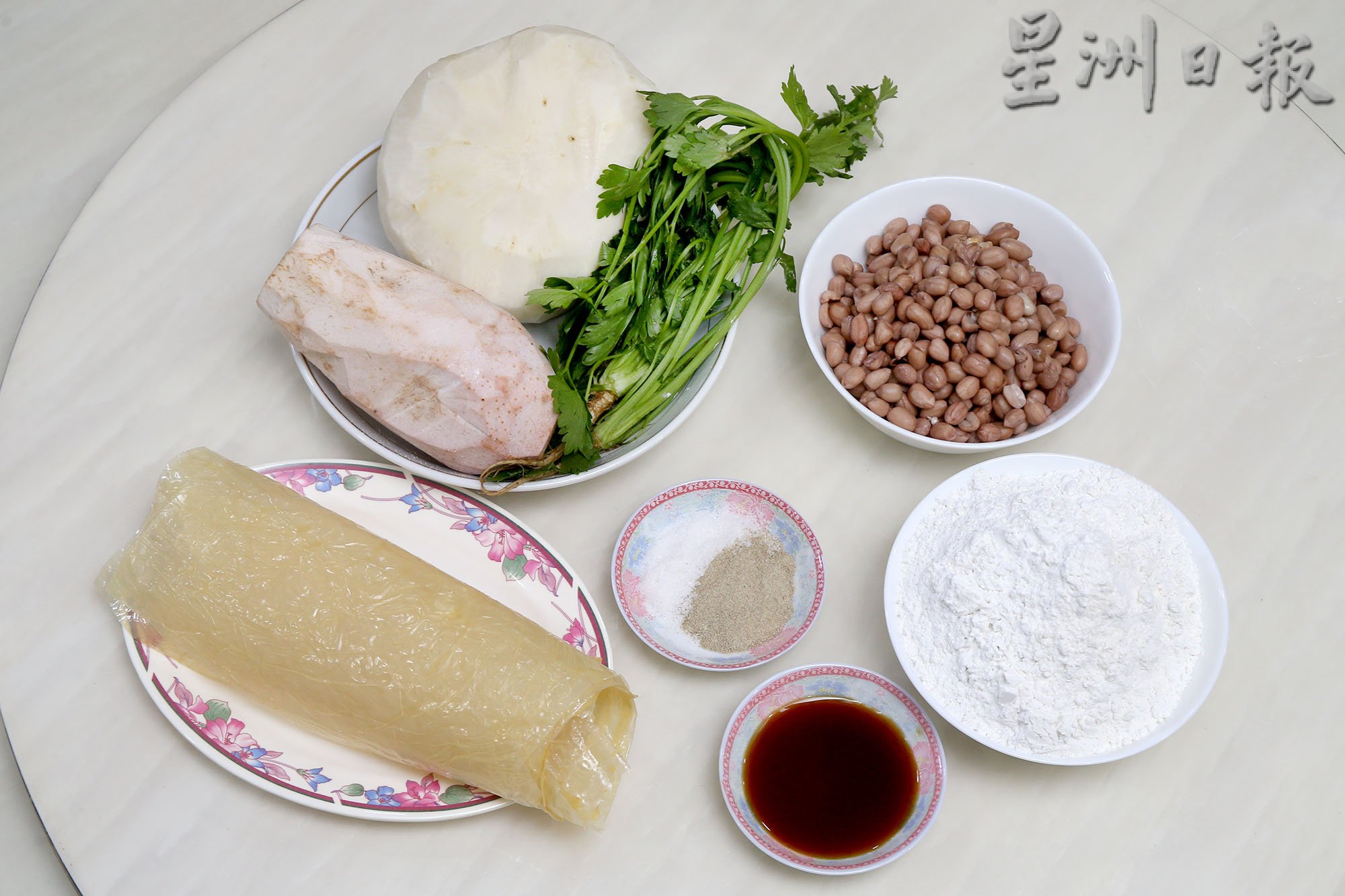 大霹雳封底主文／【古早好味】／潮洲籍传统美食 光锵 饭桃粿 咸菜鸭