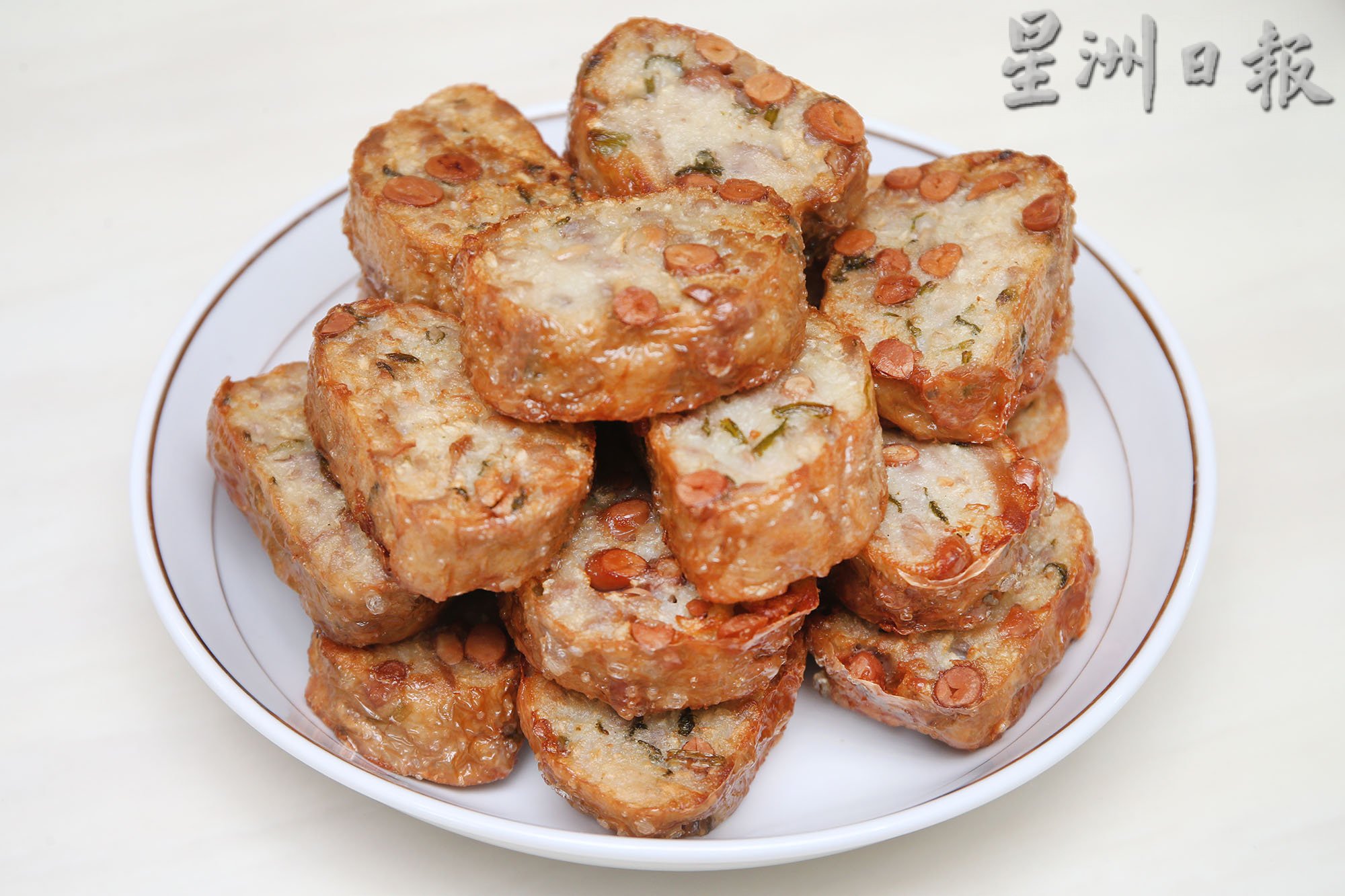 大霹雳封底主文／【古早好味】／潮洲籍传统美食 光锵 饭桃粿 咸菜鸭