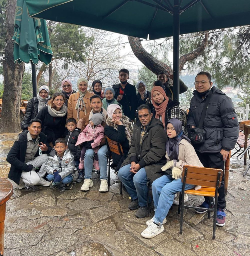 富商自揭第三阶段冠病患者 担心命不长为过去言行道歉