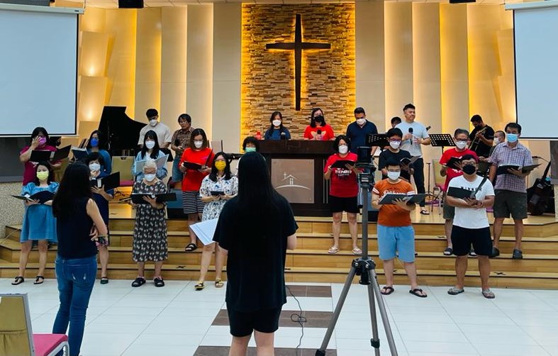 **已签发(请置头条)**柔:封面:【特稿】:哥打丁宜伯大尼教会首次以歌剧结合影音及现场合唱,展开马拉松圣诞组曲音乐会