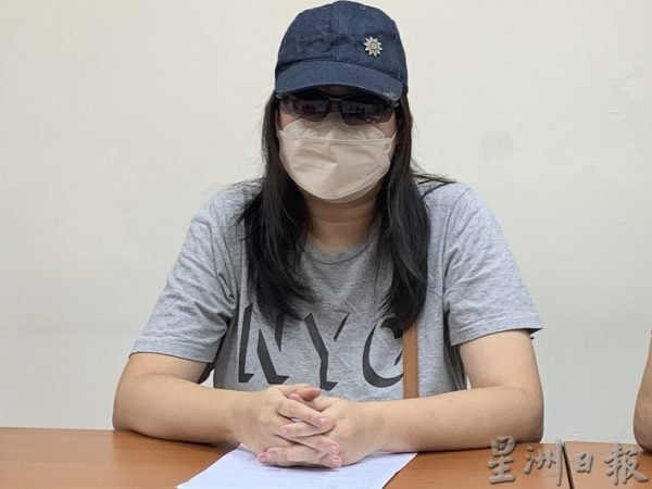 **已签发(请置头条)**柔:封面:主文:网络设陷阱甚至翻旧账再敲诈,大耳窿无所不用其极只为钱