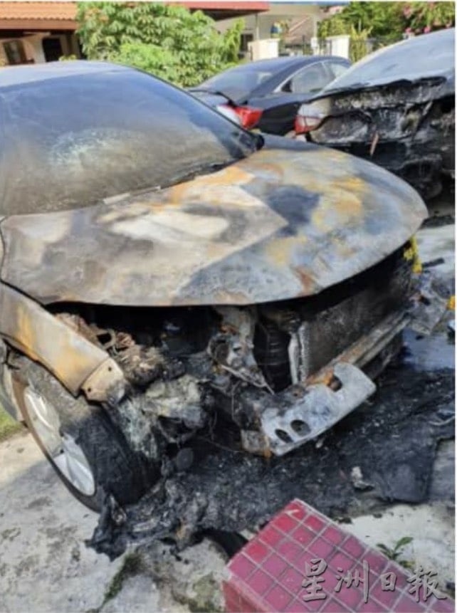 **已签发(请置头条)**柔:封面:主文:网络设陷阱甚至翻旧账再敲诈,大耳窿无所不用其极只为钱