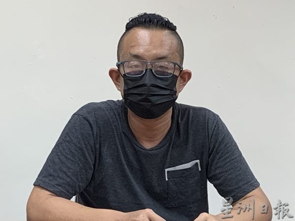 **已签发(请置头条)**柔:封面:主文:网络设陷阱甚至翻旧账再敲诈,大耳窿无所不用其极只为钱