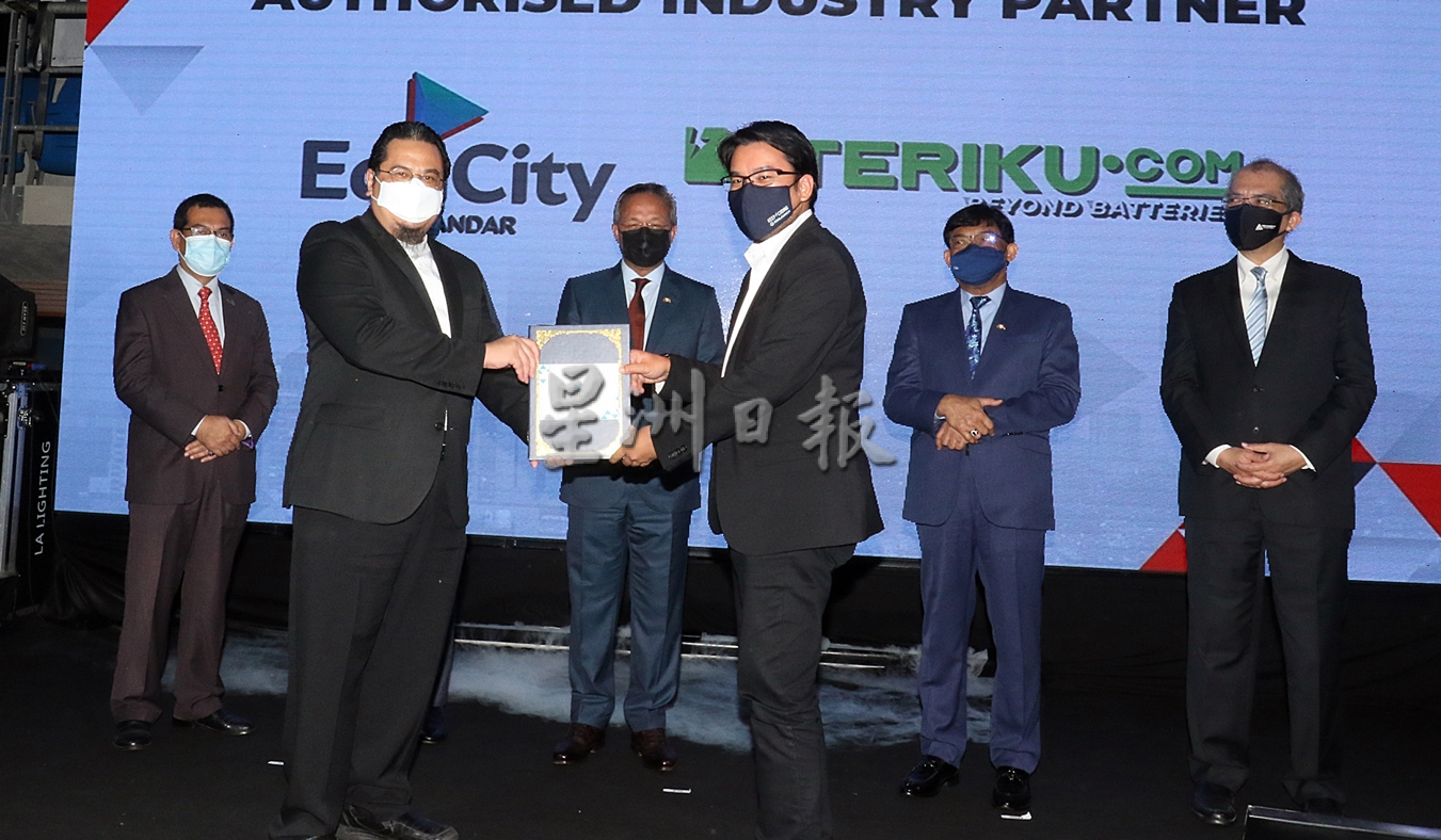 **已签发(请置头条)**柔:第三版头条:依斯干达学徒计划,助培训者找到工作