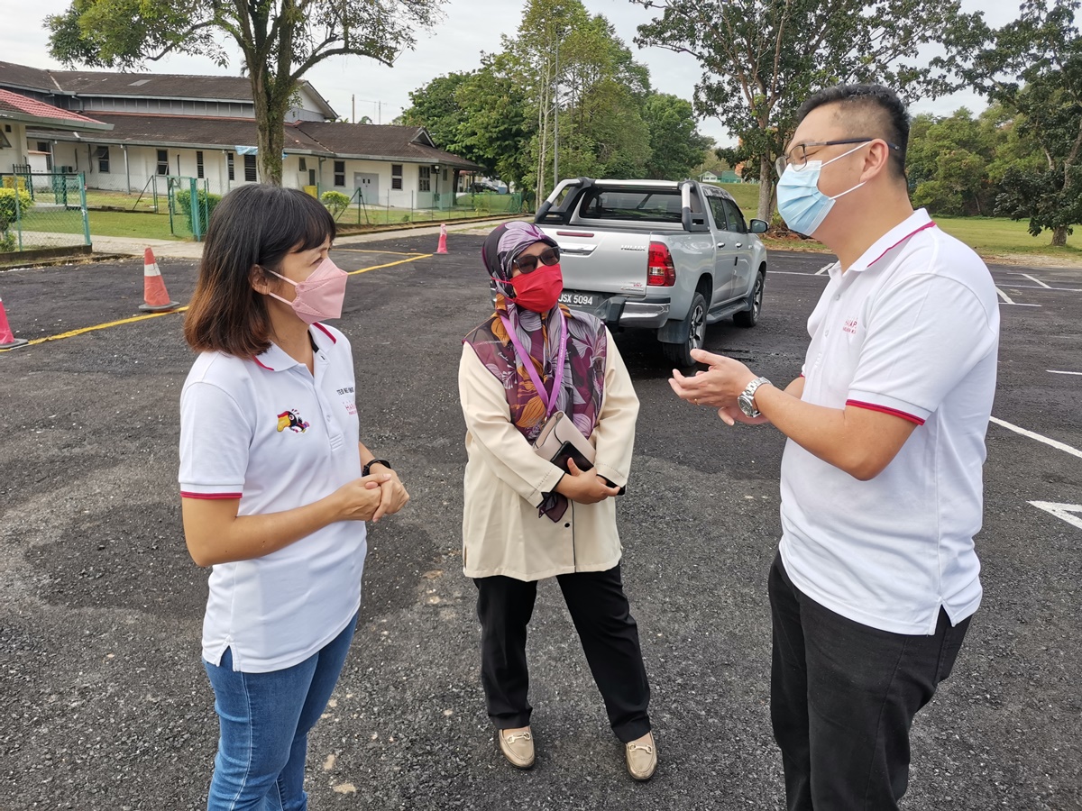 **已签发（请置头条）**柔：第三版头条：古来仅有一家非专科政府医院，张念群郑凯聪促政府尽快拨款提升