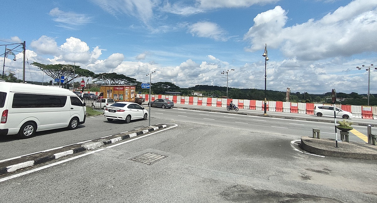 **已签发(请置头条)**柔:第三版头条:确定日期有待公布,联邦大道古来哥打路口将于明年内暂关闭