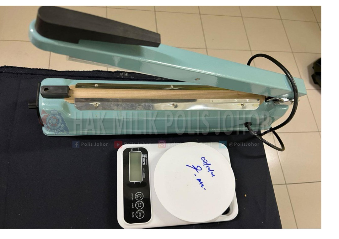 **已签发(请置头条)**柔:第二版头条:围篱社区充包装厂仓库事迹败露,崛起5个月活跃新山贩毒集团被警瓦解