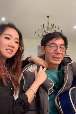 帮刘品言报仇网High翻 陶晶莹直播冰块袭胸李李仁