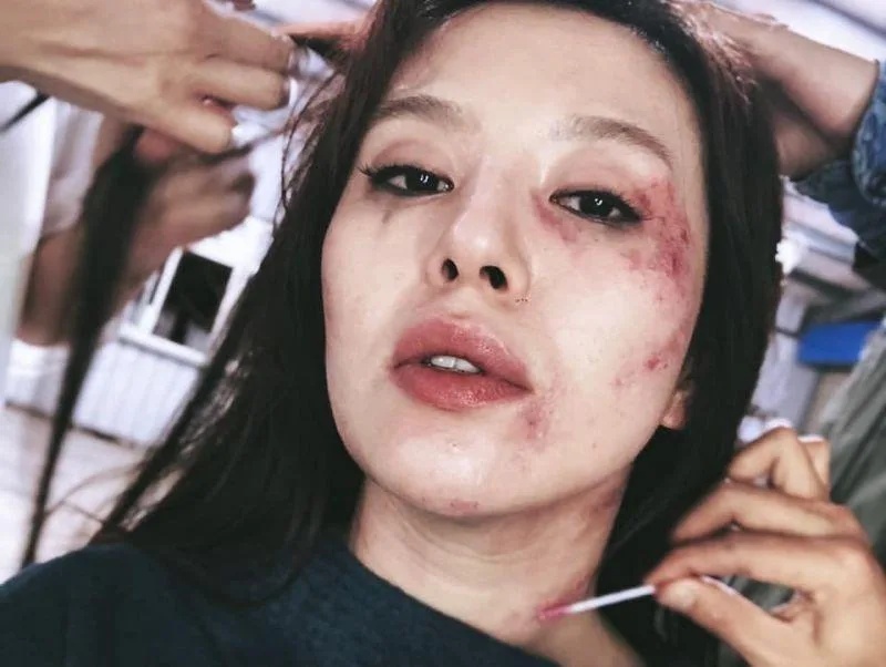 帮刘品言报仇网High翻 陶晶莹直播冰块袭胸李李仁