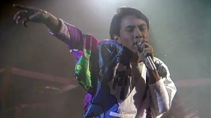 张卫健感激梅艳芳指点：她帮我选了签哪一家 