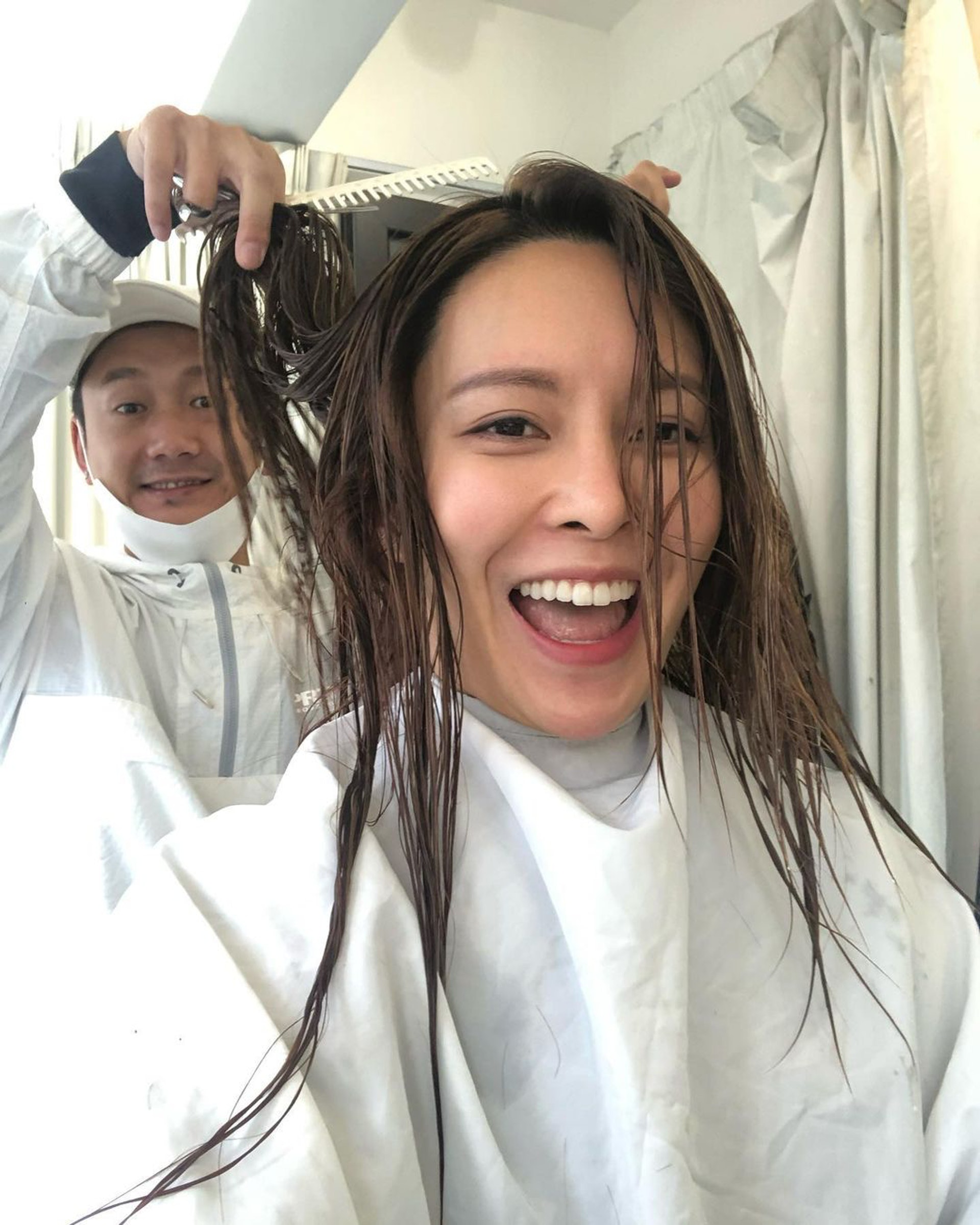  张曦雯入行9年首剪短发　网激赞似梁咏琪