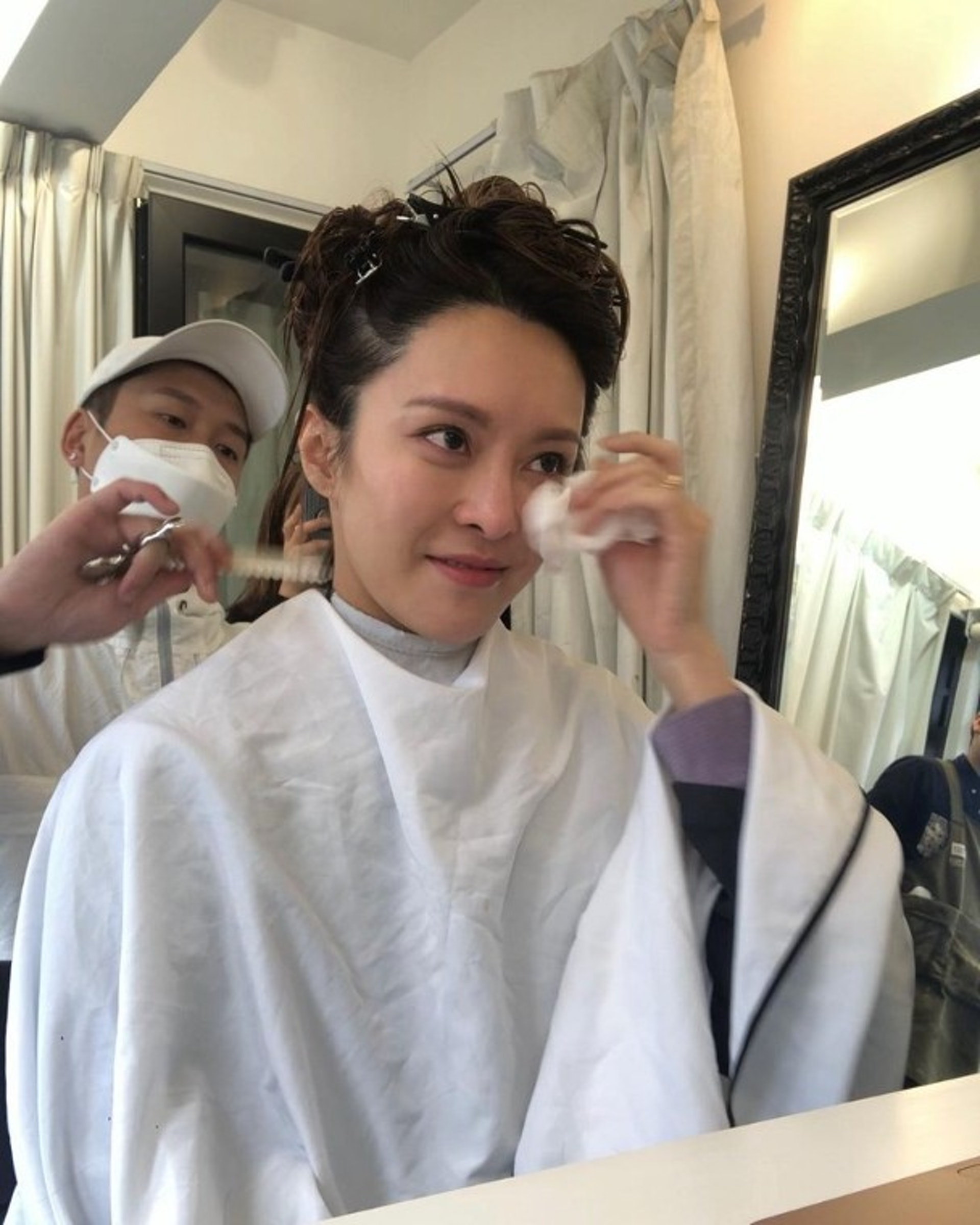  张曦雯入行9年首剪短发　网激赞似梁咏琪