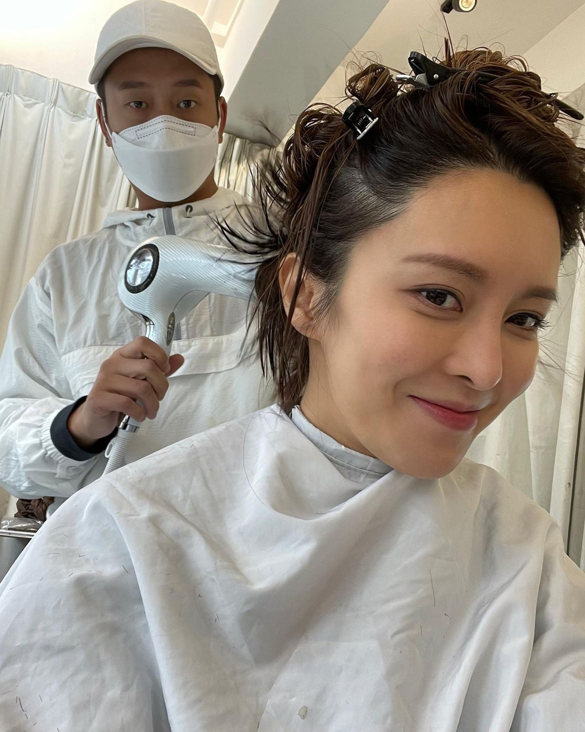  张曦雯入行9年首剪短发　网激赞似梁咏琪