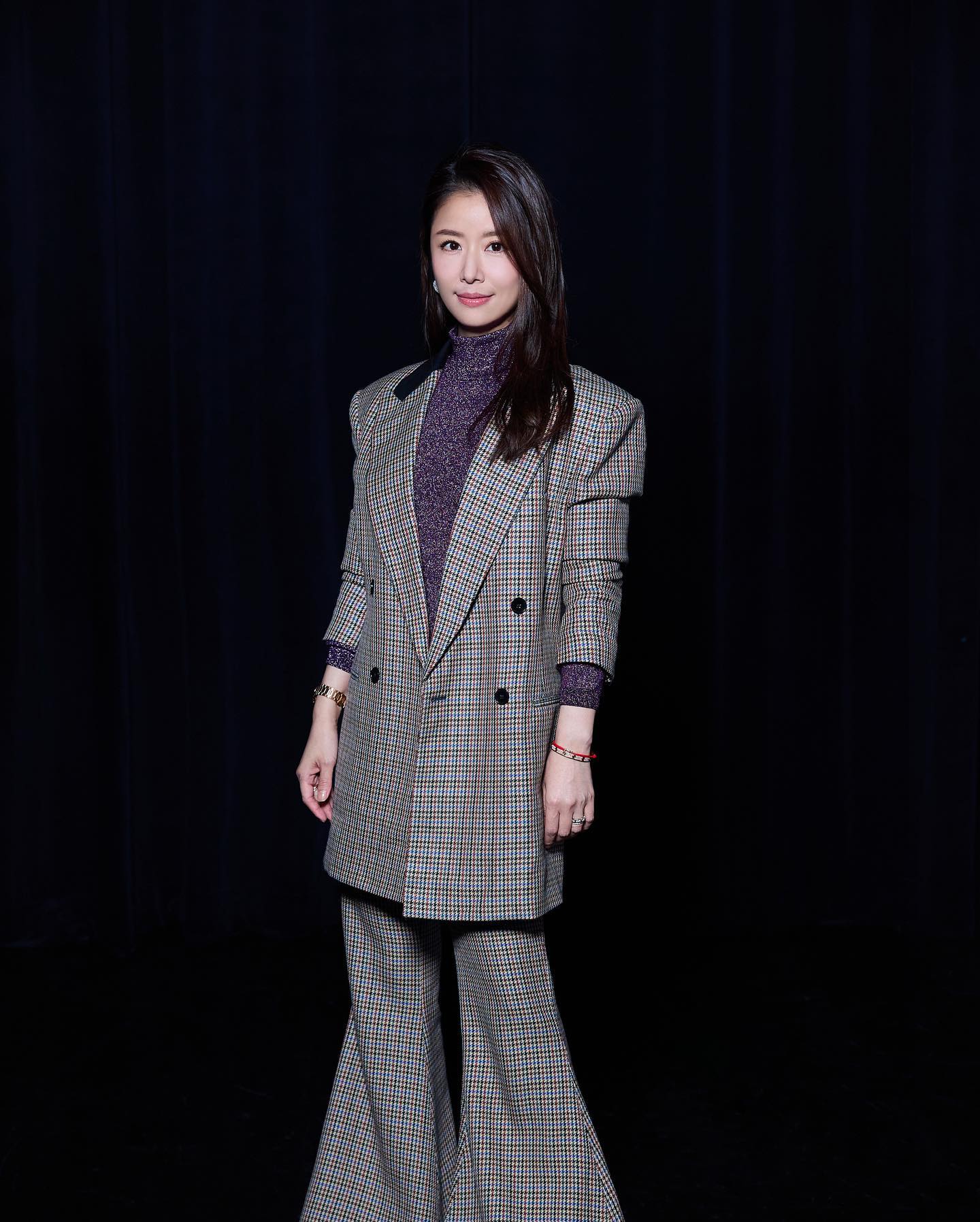 才惊吐是Gay! 周杰暴走自黑“阳痿渣男兼舌吻”