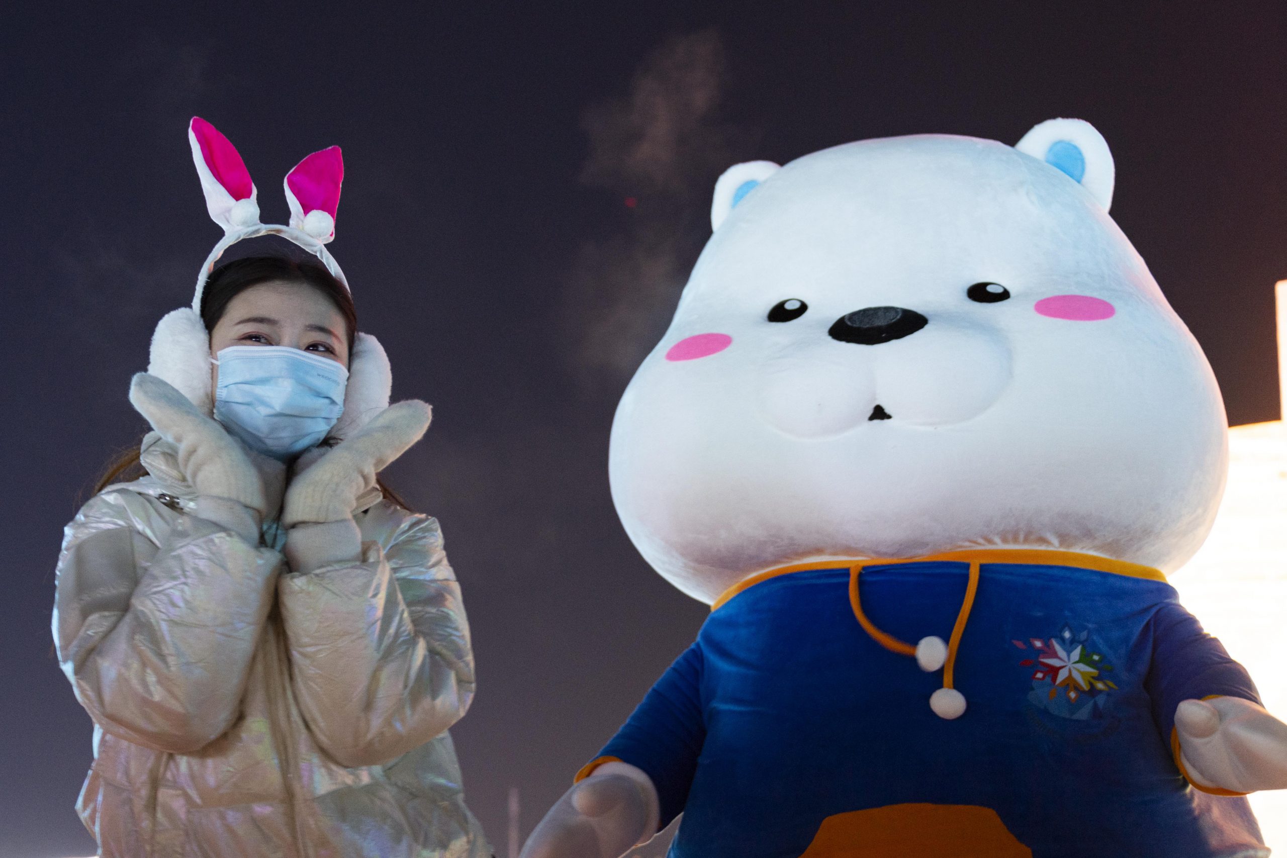 拚图三图/哈尔滨冰雪大世界开园