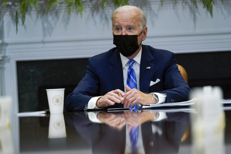 拜登警告美国人：不接种疫苗，将面对“重症和死亡之冬”