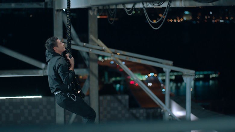 拳王| 57秒地狱式训练拍足6天 张振朗操到面红力竭